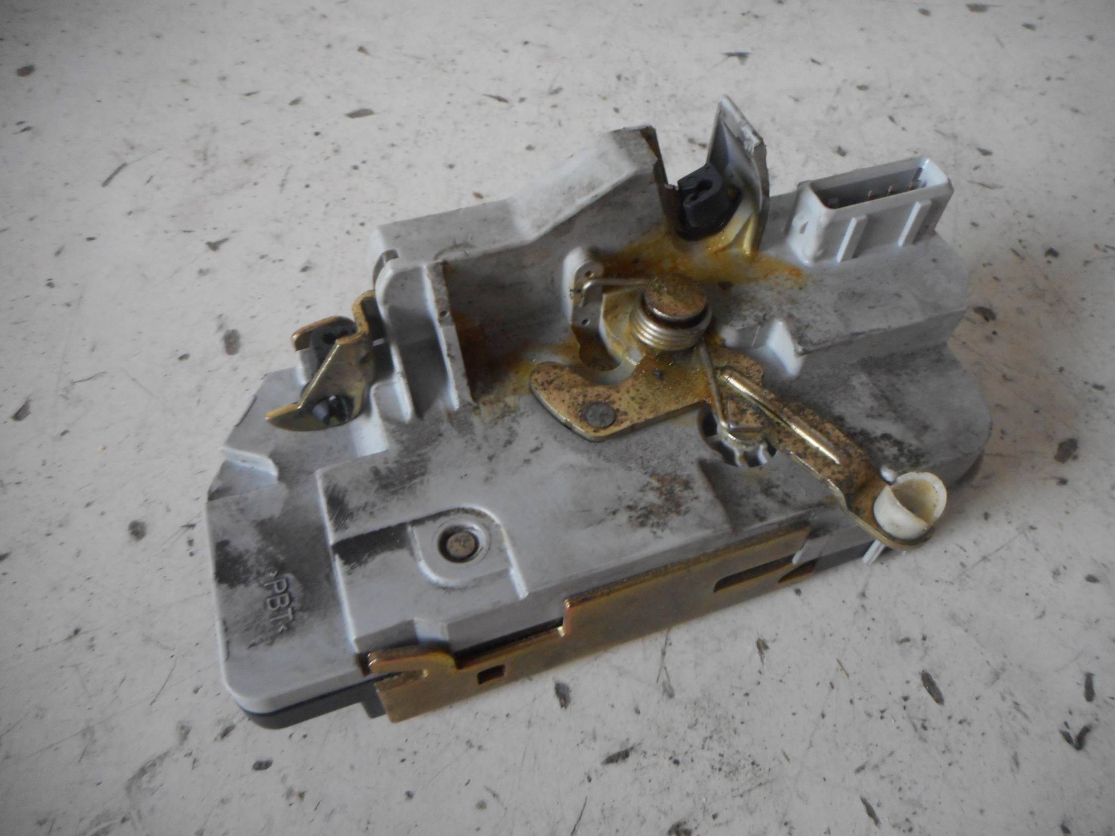 Serratura porta post. sx.